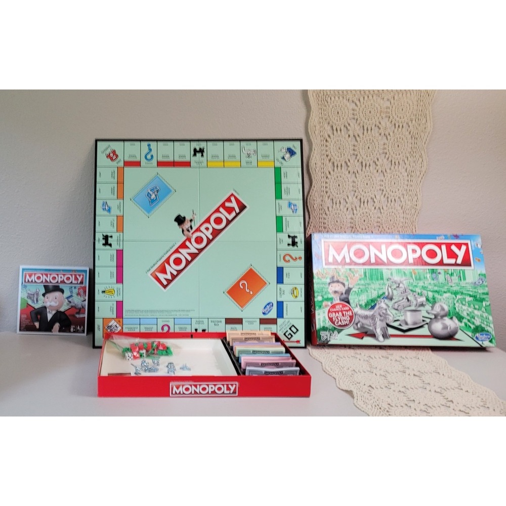 Monopoly Classic Family Board Game Hasbro 2017
